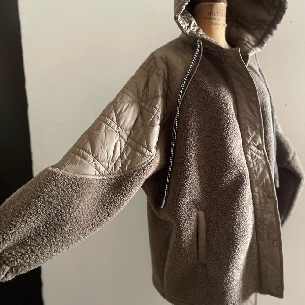 Silk Maison] Oversized Sherpa Quilted Fleece Jacket Coat - Picture 8 of 13